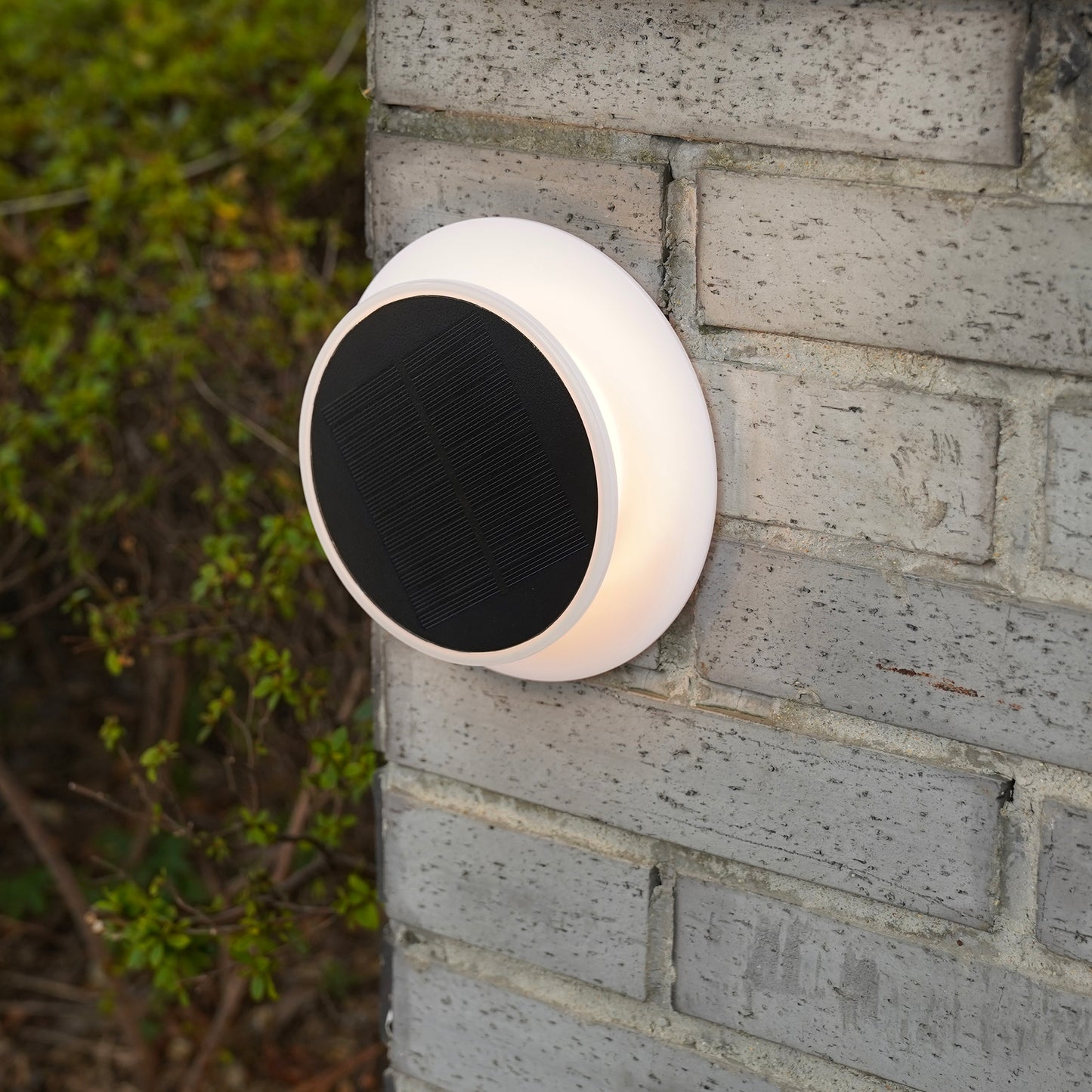 Spot solaire à fixer ou à piquer blanc chaud dimmable SOLIA SPIKE D16cm