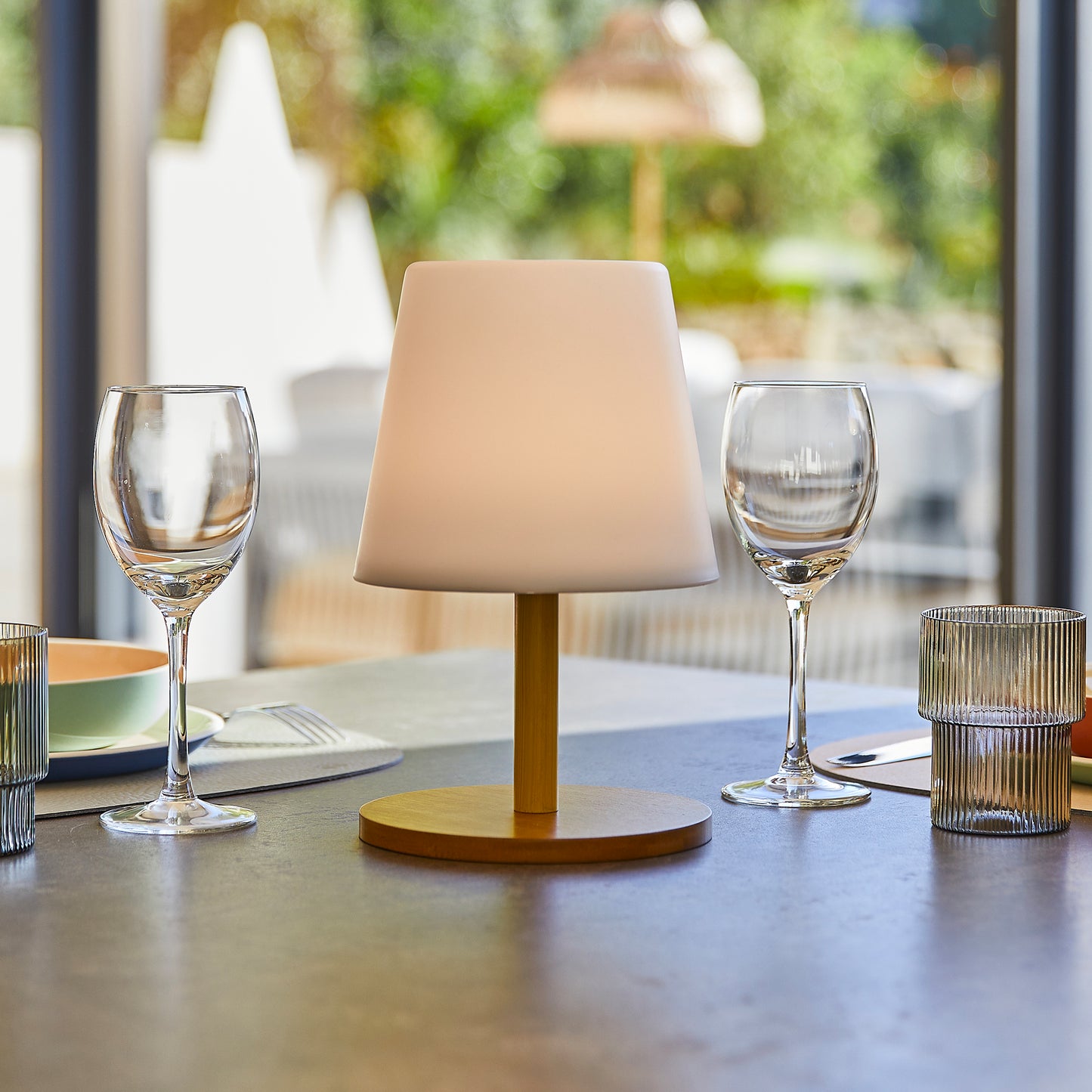 Lampe de table sans fil pied en bambou naturel LED blanc chaud/blanc dimmable STANDY MINI WOOD H25cm