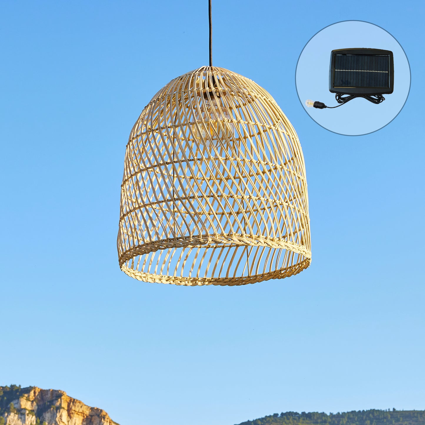 Suspension solaire PAULO SOLAR en rotin naturel avec câble hybride secteur et solaire 5m de longueur