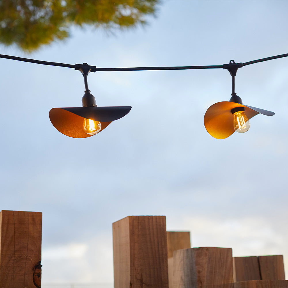 Guirlande lumineuse extérieur raccordable avec abat-jour en acier doré effet cage 10 ampoules LED E27 HAT LIGHT 6m