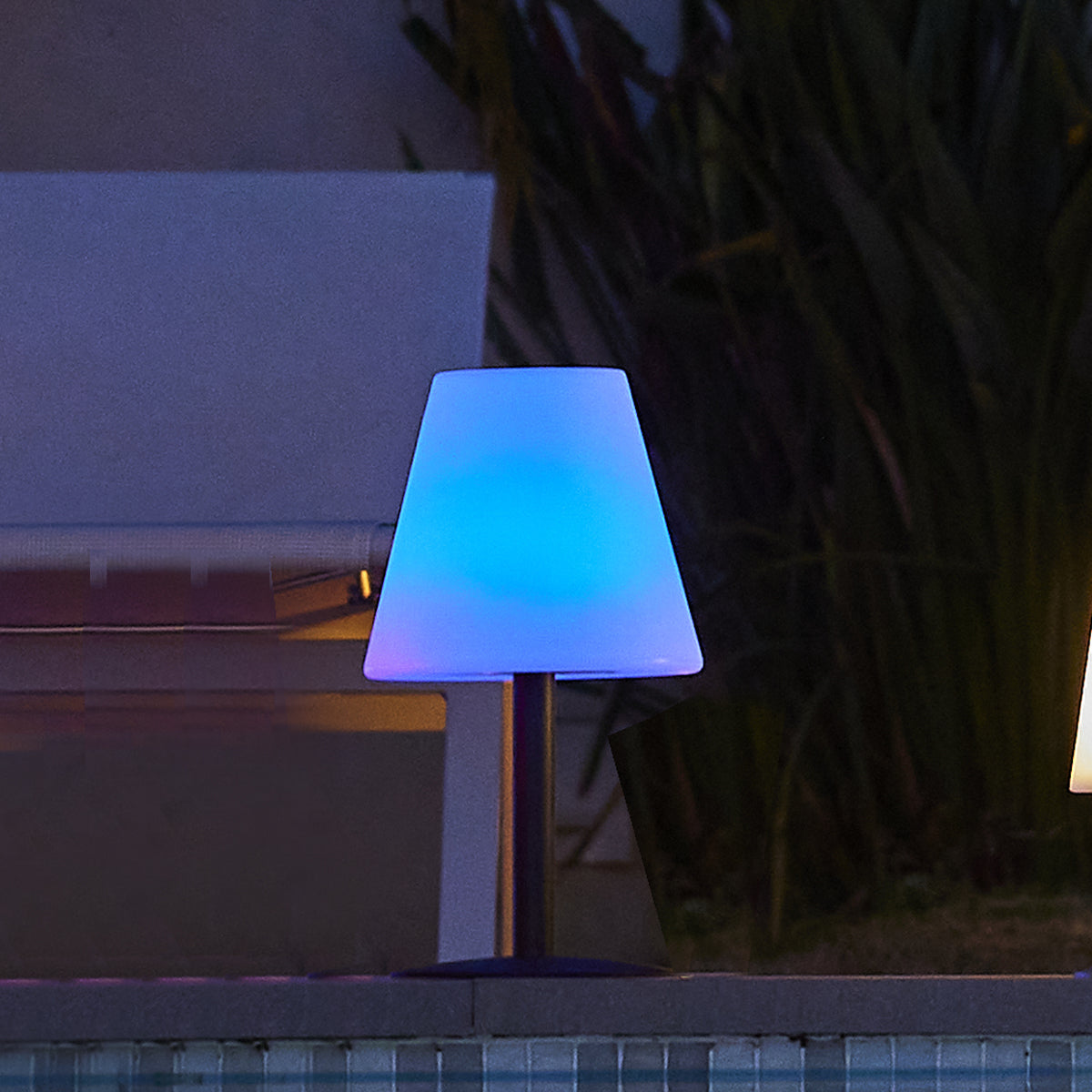 Lampe de table solaire et rechargeable LED multicolore dimmable STANDY MINI SOLAR RGB H36cm