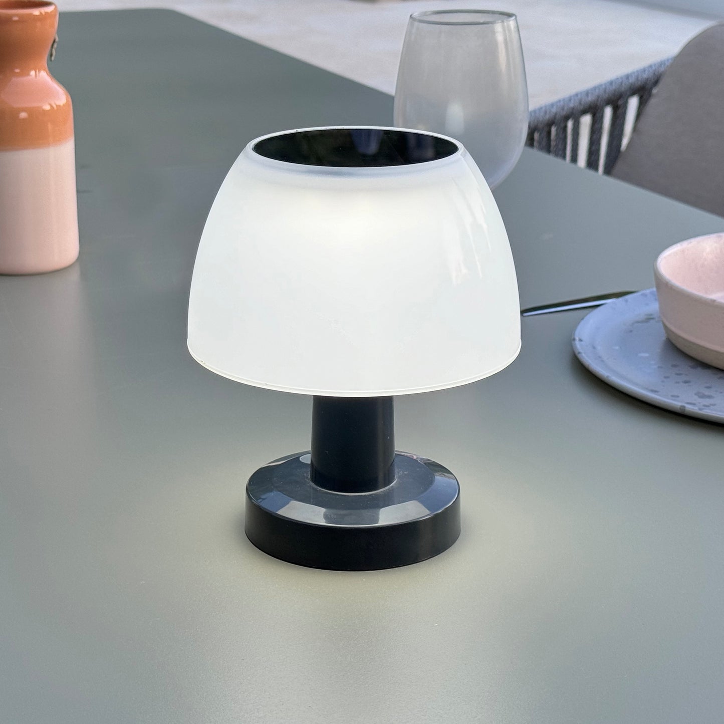 Lampe de table solaire LED blanc 4 intensités LUMINA H13,5cm