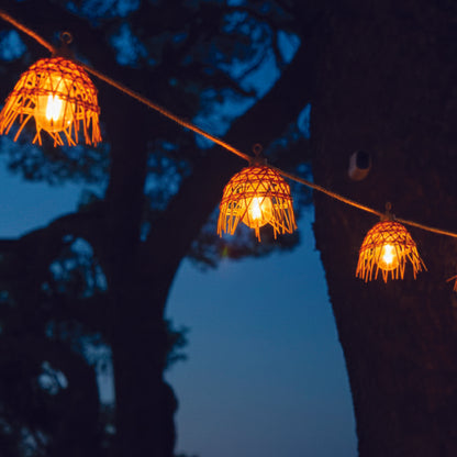 Guirlande lumineuse solaire et sur secteur raccordable en corde 20 ampoules transparentes LED blanc chaud dimmable MINI HAWAI LIGHT HYBRID 13m