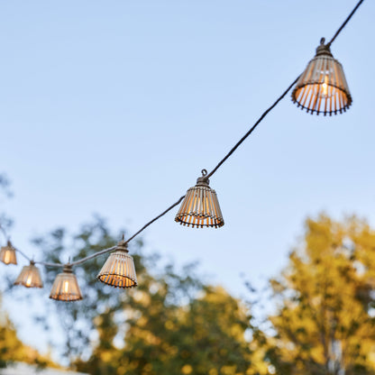 Guirlande lumineuse solaire et sur secteur raccordable en corde 20 ampoules transparentes LED blanc chaud dimmable NATURA LIGHT HYBRID 13m