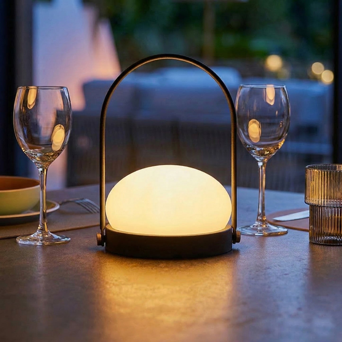 Lampe de table sans fil poignée en métal  LED blanc chaud DAY H22cm