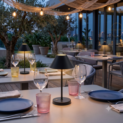 Lot de 4 lampes de table sans fil 4x NAOMI LED blanc chaud H15,5cm avec plateau de chargement
