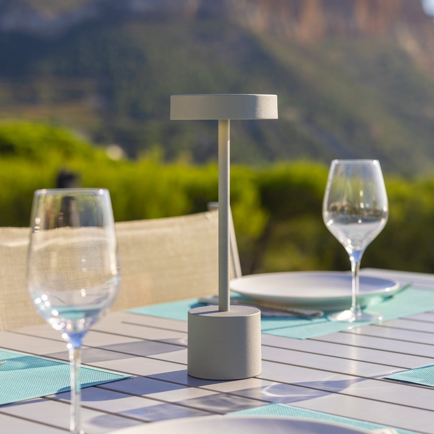 Lampe de table sans fil touch en aluminium gris clair LED ROBY GREY H30cm